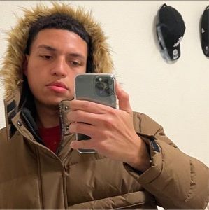 Meet your Posher, Alejandro